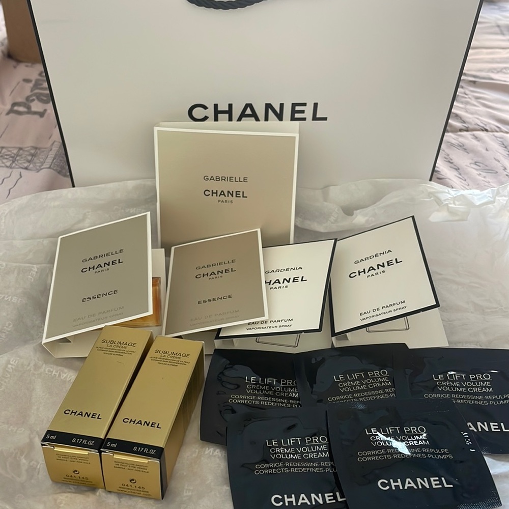 Chanel samplers